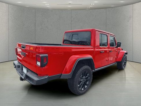 Used 2024 Jeep Gladiator Sport AWD/4WD image 5