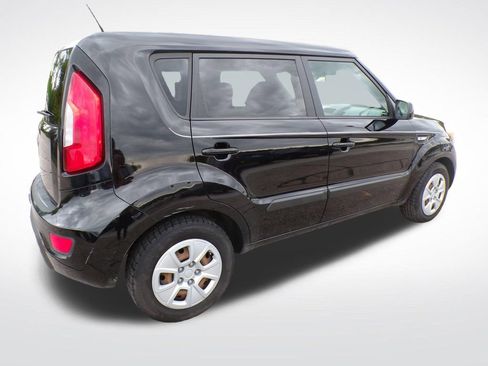 Used 2013 Kia Soul FWD image 7