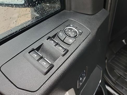 Used 2018 Ford F150 Lariat AWD/4WD image 44