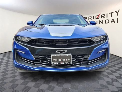 Used 2019 Chevrolet Camaro SS image 2