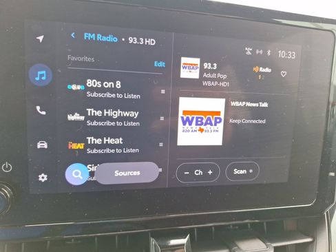 Used 2025 Toyota Corolla SE image 25