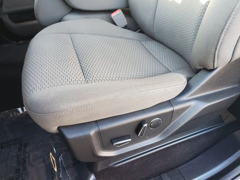 Used 2018 Ford F150 XLT w/ Equipment Group 302A Luxury RWD image 11