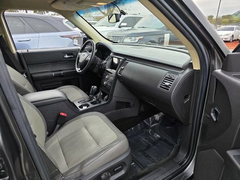 Used 2016 Ford Flex SEL w/ Equipment Group 202A image 9