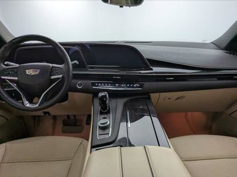 Used 2023 Cadillac Escalade ESV Premium Luxury w/ Performance Package AWD/4WD image 28