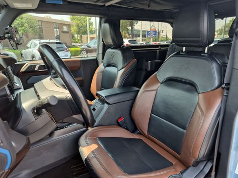 Used 2021 Ford Bronco Outer Banks AWD/4WD image 15