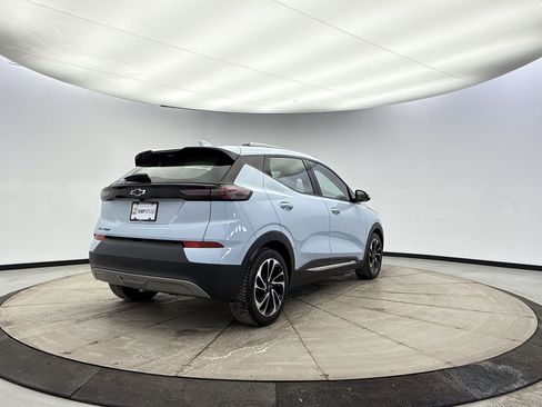 Used 2022 Chevrolet Bolt EUV Premier w/ Sun & Sound Package image 5