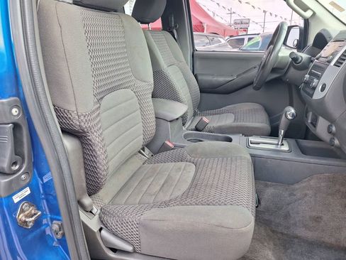 Used 2014 Nissan Frontier SV image 18