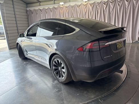 Used 2017 Tesla Model X 75D AWD/4WD image 6