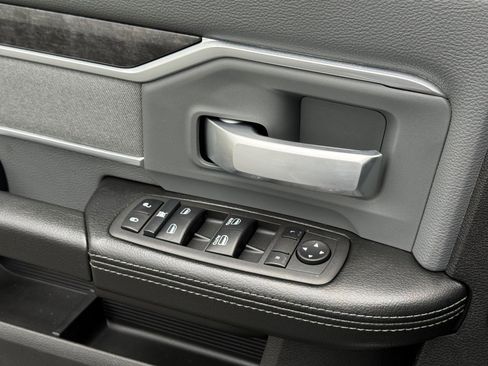 Certified 2022 RAM 2500 Big Horn w/ Snow Chief Group image 34