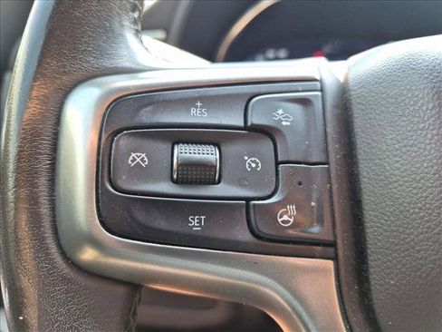 Used 2022 Chevrolet Tahoe Z71 w/ Luxury Package AWD/4WD image 11