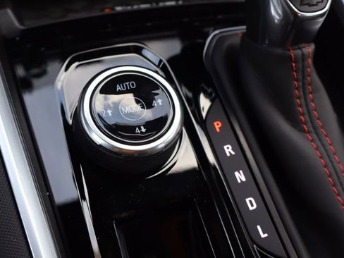 New 2026 Chevrolet Colorado Z71 w/ Midnight Edition image 17