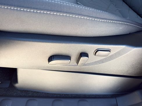 New 2026 Nissan Frontier SV image 15