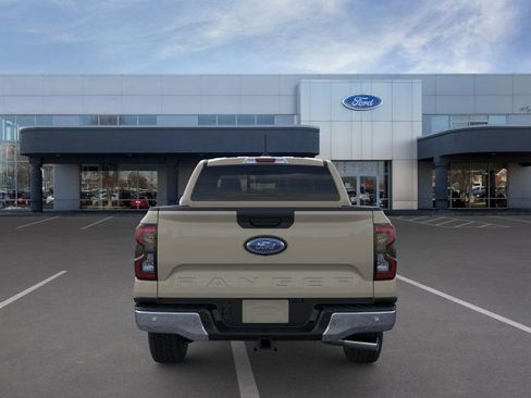 New 2025 Ford Ranger Lariat w/ Chrome Accent Package image 5