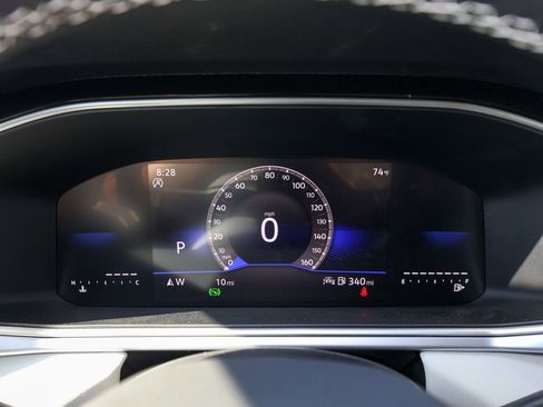New 2026 Volkswagen Taos SE FWD image 21
