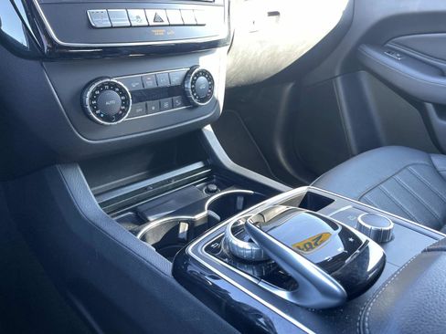 Used 2018 Mercedes-Benz GLE 350 image 30