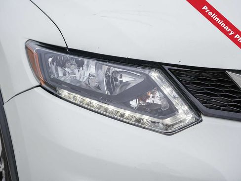 Used 2016 Nissan Rogue S FWD image 4