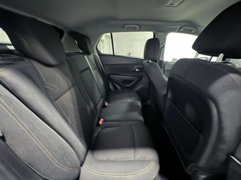 Used 2020 Chevrolet Trax LT FWD image 21
