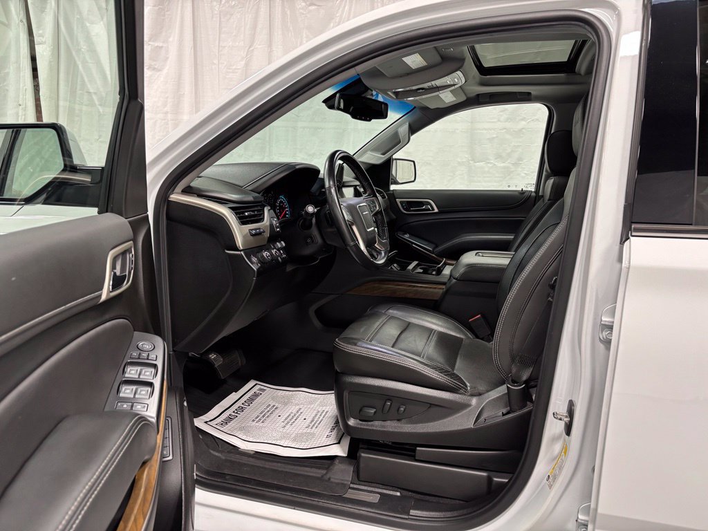 Used 2019 GMC Yukon Denali w/ Open Road Package AWD/4WD image 10