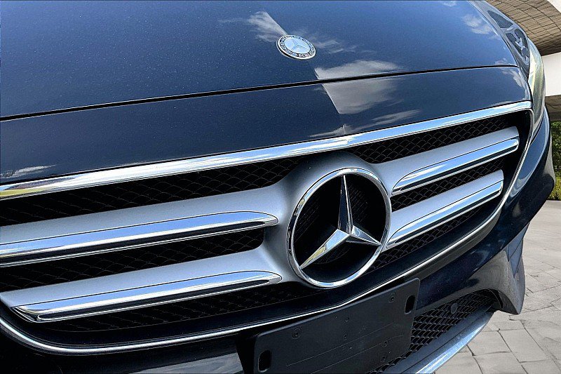 Used 2017 Mercedes-Benz E 300 image 23