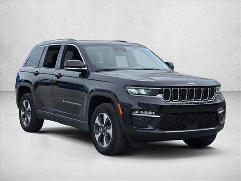 Used 2022 Jeep Grand Cherokee Limited 4xe AWD/4WD image 3