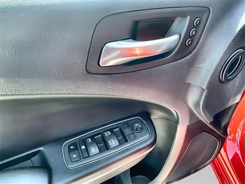 Used 2022 Dodge Charger SXT w/ Leather Interior Group image 21