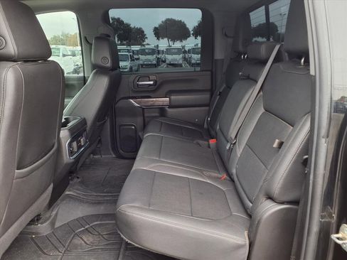 Used 2022 Chevrolet Silverado 2500 LTZ w/ LTZ Plus Package image 9