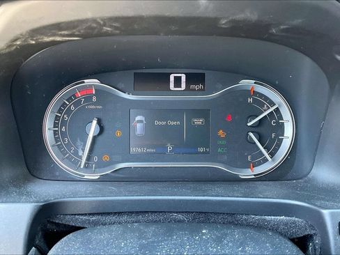 Used 2017 Honda Pilot Touring image 13