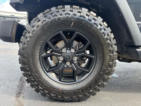 Used 2018 Jeep Wrangler Unlimited Sport S image 30