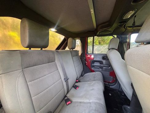 Used 2007 Jeep Wrangler Unlimited Sahara image 20