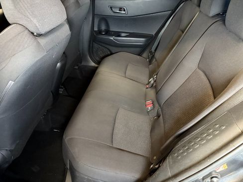 Used 2018 Toyota C-HR XLE image 19