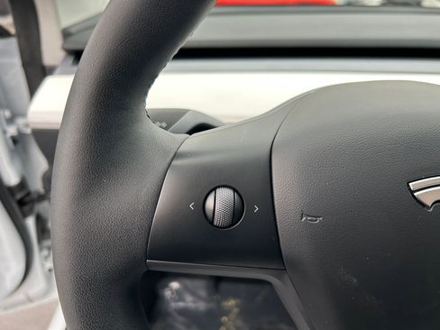 Used 2023 Tesla Model 3 Performance image 14