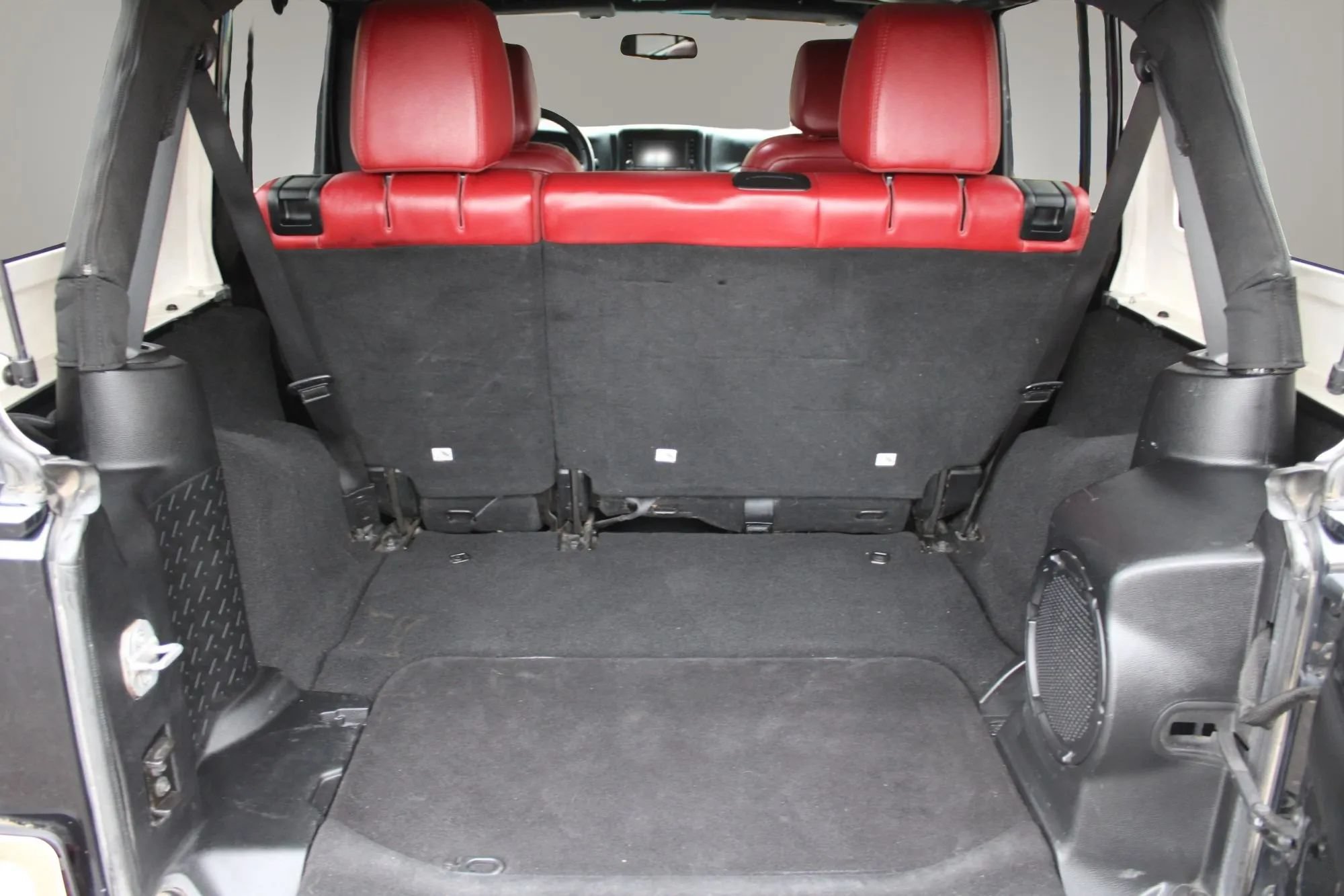 Used 2013 Jeep Wrangler Unlimited Rubicon AWD/4WD image 20
