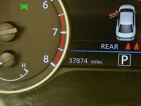 Used 2024 Nissan Sentra SV image 19