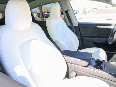 Used 2024 Tesla Model Y Long Range AWD/4WD image 22