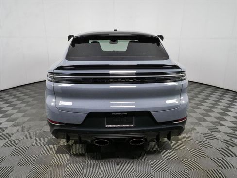 Certified 2024 Porsche Cayenne Turbo GT AWD/4WD image 31
