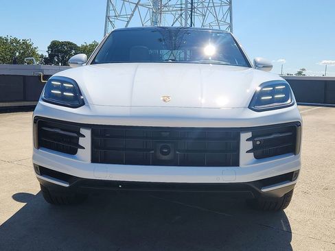 New 2026 Porsche Cayenne E-Hybrid Coupe image 8