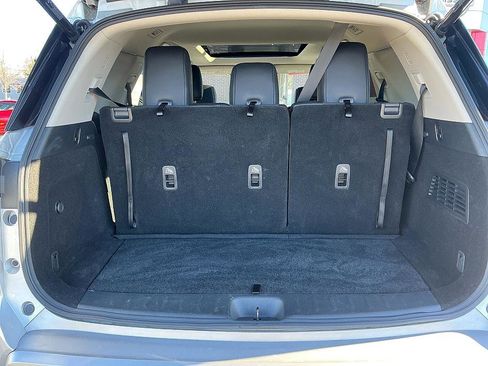 Certified 2024 Nissan Pathfinder SL w/ SL Premium Package image 29