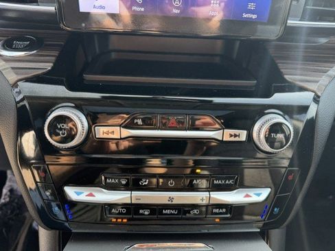 Certified 2023 Ford Explorer Limited w/ Equipment Group 301A AWD/4WD image 22