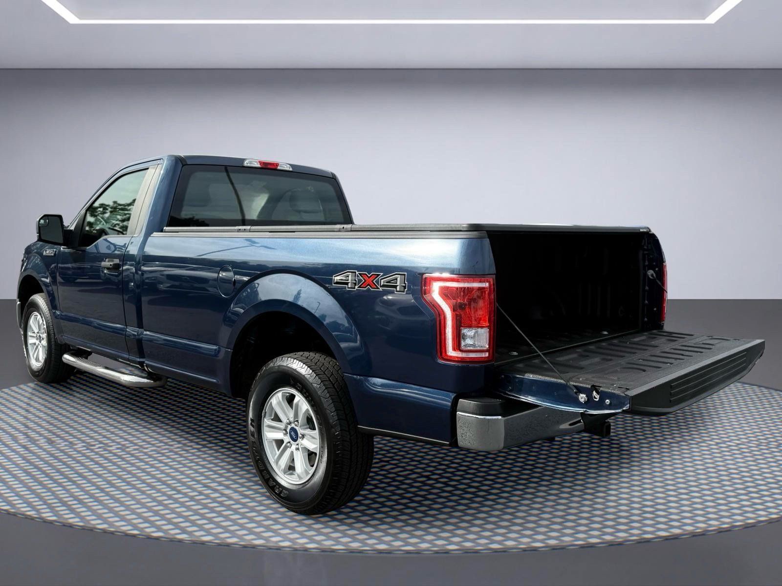 Used 2017 Ford F150 XL w/ Equipment Group 101A Mid AWD/4WD image 11