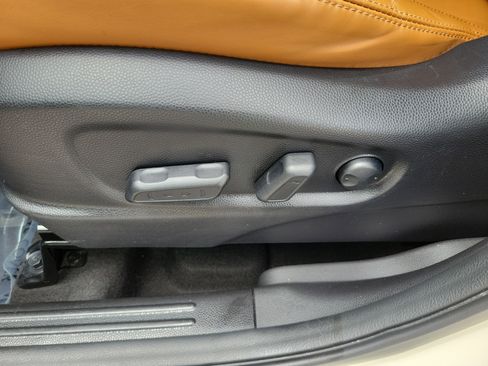 Used 2016 Kia Soul ! w/ Premium Package FWD image 23