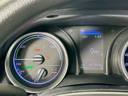 Used 2021 Toyota Camry LE image 12