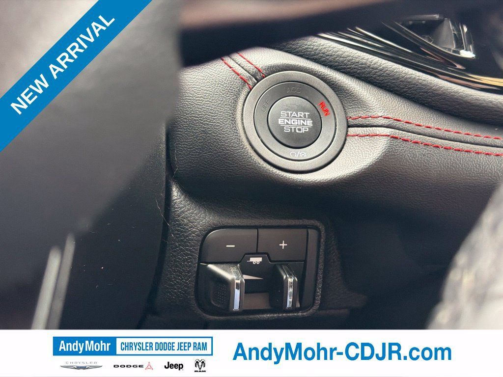 Used 2024 Dodge Durango GT AWD/4WD image 33