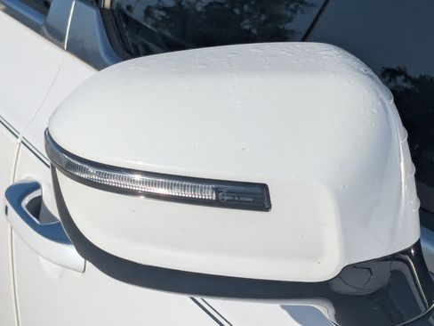 Used 2022 Kia Telluride SX w/ Towing Package image 11