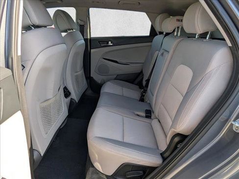 Used 2017 Hyundai Tucson Value w/ Cargo Package image 18