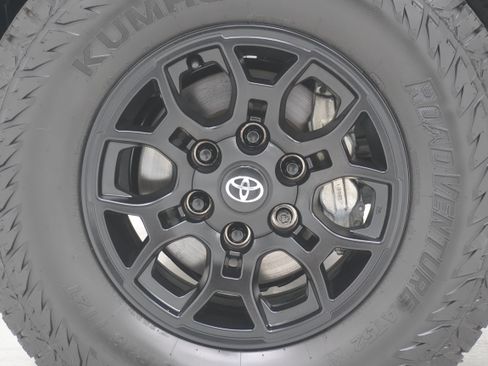 Used 2022 Toyota Tacoma SR w/ SX Package RWD image 20