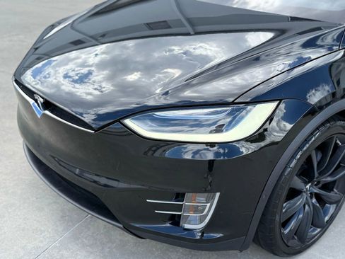 Used 2016 Tesla Model X 75D image 3