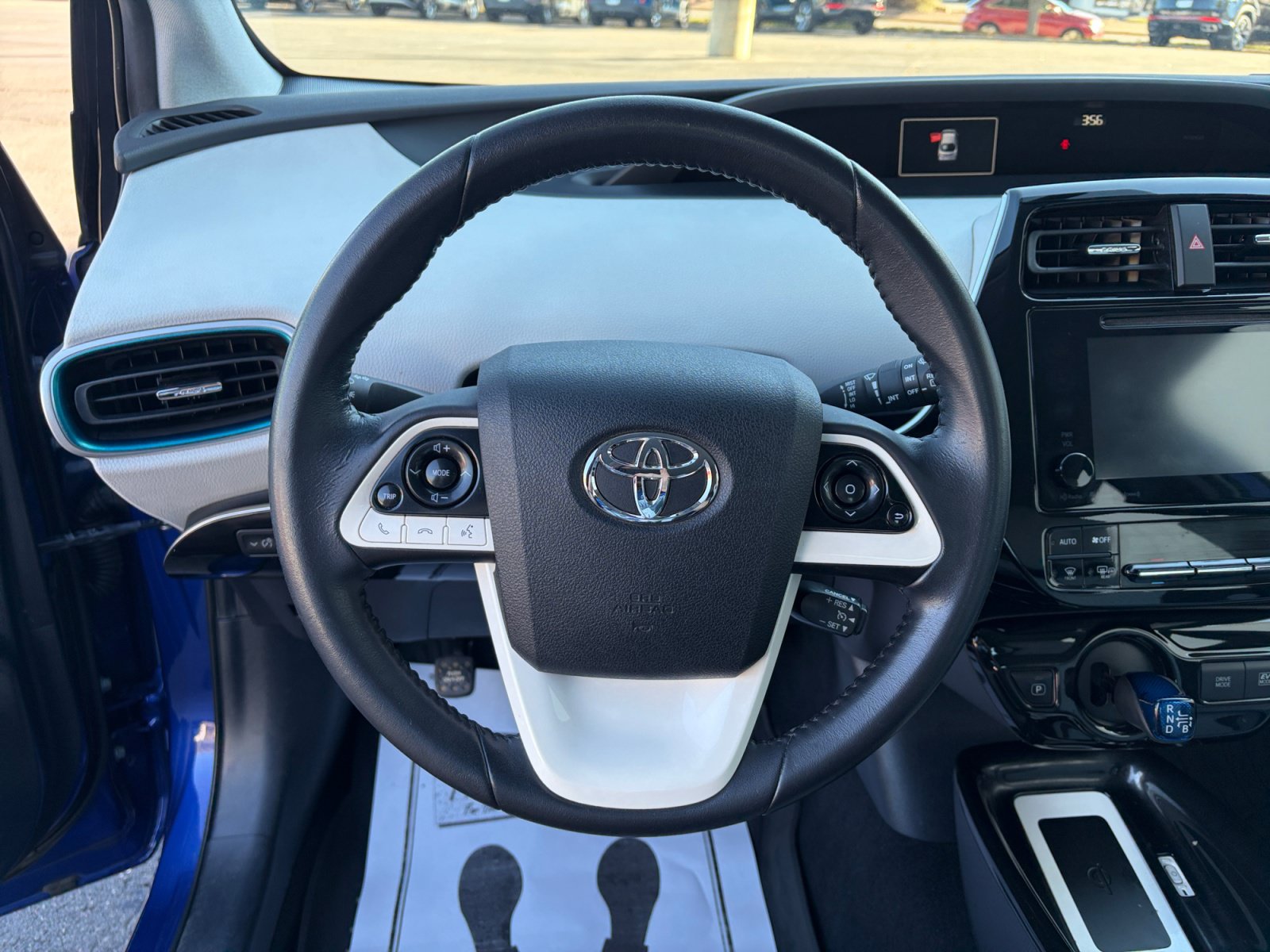 Used 2016 Toyota Prius Three FWD image 9