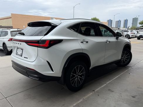 Used 2025 Lexus NX 250 FWD w/ Premium Package image 4