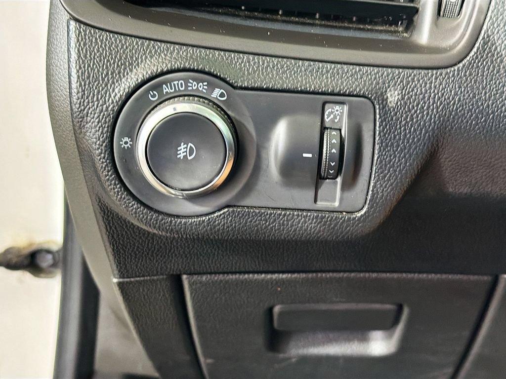 Used 2019 Buick Envision Essence AWD/4WD image 12