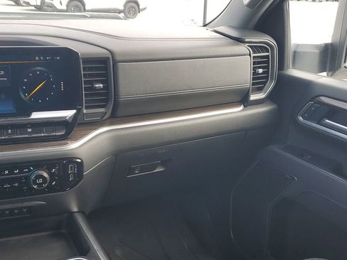 Certified 2025 Chevrolet Silverado 2500 LT image 26